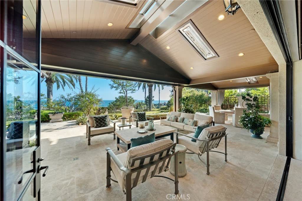Covered outdoor room looking out over the Pacific at 15 Montage Way, Laguna Beach Covered outdoor room looking out over the Pacific at 15 Montage Way, Laguna Beach