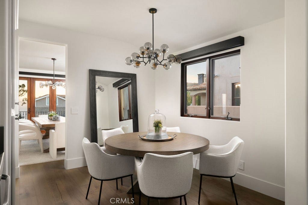 Breakfast nook at 740 Bolsana Drive, Laguna Beach